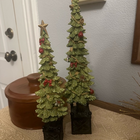 2 Trees-Xmas - Picture 9 of 15